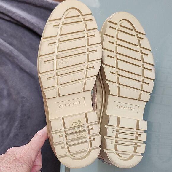 Everlane Utility Boots - Picture 6 of 10